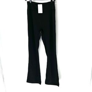 Musera NWT women’s 1XL flare leggings